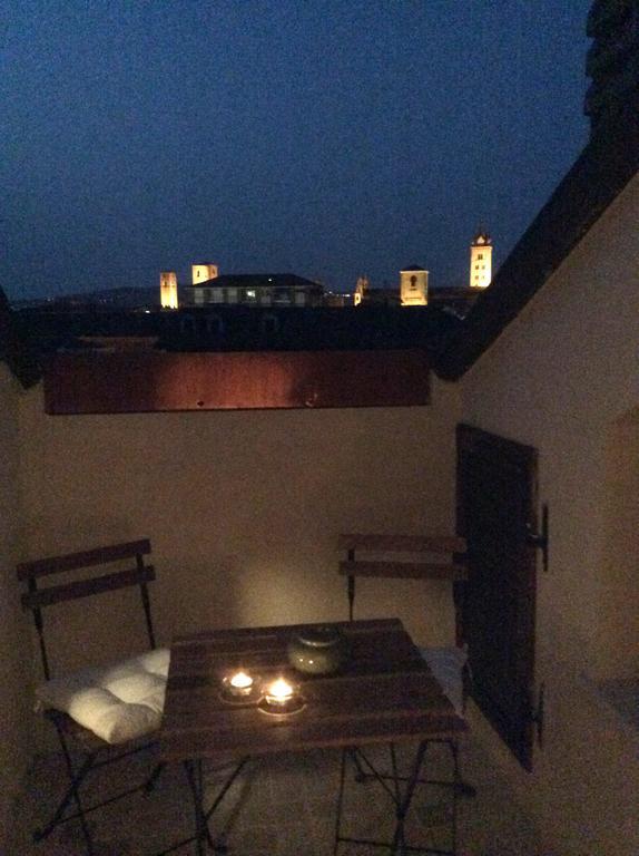 Apartment La Mansarda 阿尔巴 客房 照片