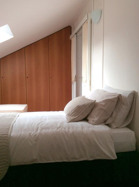 Apartment La Mansarda 阿尔巴 客房 照片