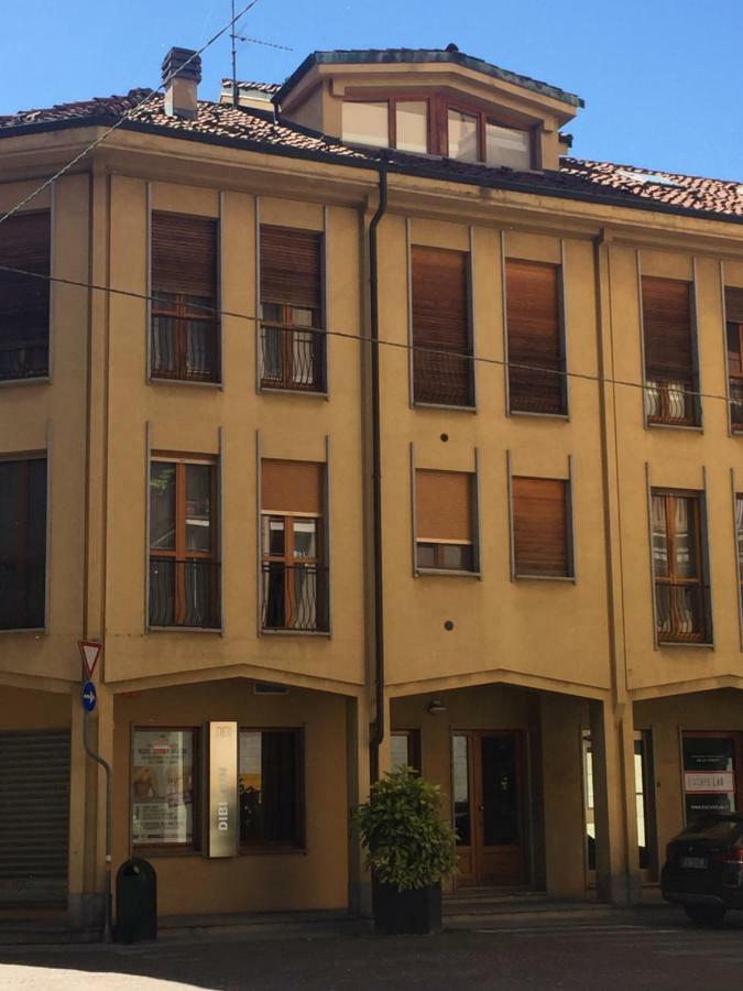 Apartment La Mansarda 阿尔巴 外观 照片